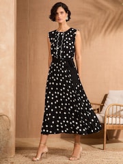 Love & Roses Black/White Scallop Detail Pleated Midi Dress - Image 1 of 4