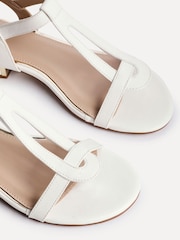 Белый - Сандалии Linzi Wide Fit Deluxe T-Bar Looped Low Block - Image 5 of 5