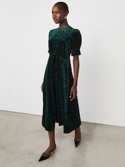 Finery Green Mela Velvet Short Sleeve Midi Tea Dress - Image 3 of 4