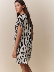 Black/White Cow Print - Textured Drape Tie Front Mini Dress - Imagem 3 de 4