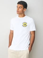 Lyle & Scott Lyle Scott Sunnies Pool Bar Graphic T Shirt - Image 3 of 7