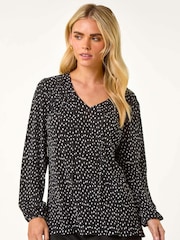 Roman Black Petite Spot Print V-Neck Plisse Blouses - Image 4 of 5