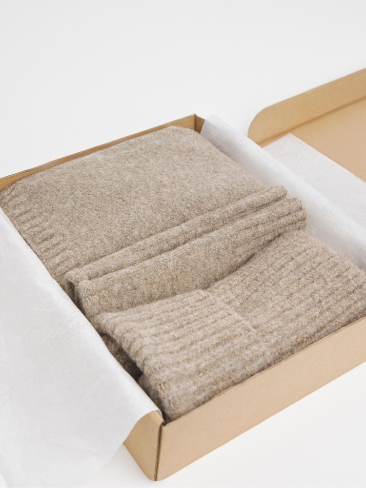 Anthology By JD Williams Brown Wool Scarf Hat Gloves Gift Set - Image 4 of 4