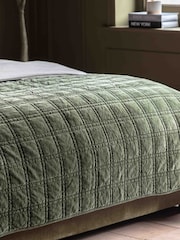 Gallery Home Green Cotton Velvet Quilted Bedspread - Image 2 of 4