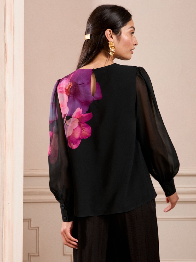 Love & Roses Bluse mit Rundhalsausschnitt und Print - Bild 4 von 4