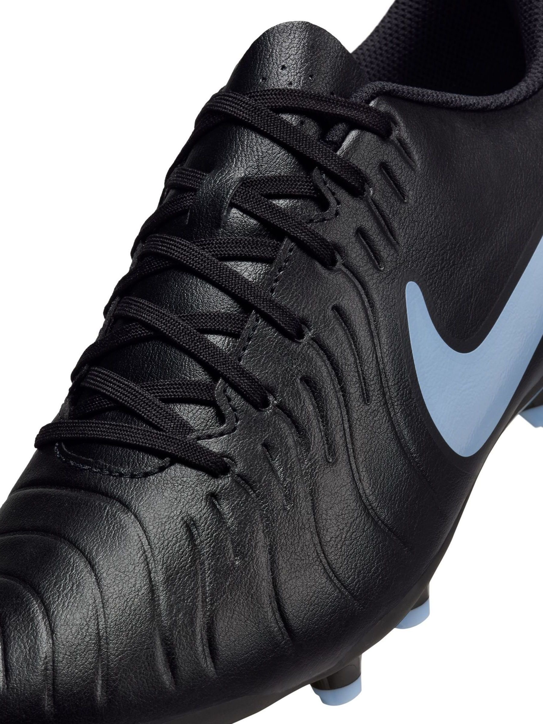 black nike womens soccer cleats