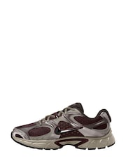 Nike Red V5 Runner Trainers - Image 2 of 4