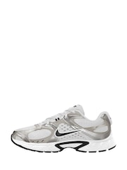 Nike Grey/White V5 Runner Trainers - Image 2 of 4