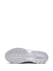Nike White V5 Runner Trainers - Image 6 of 9