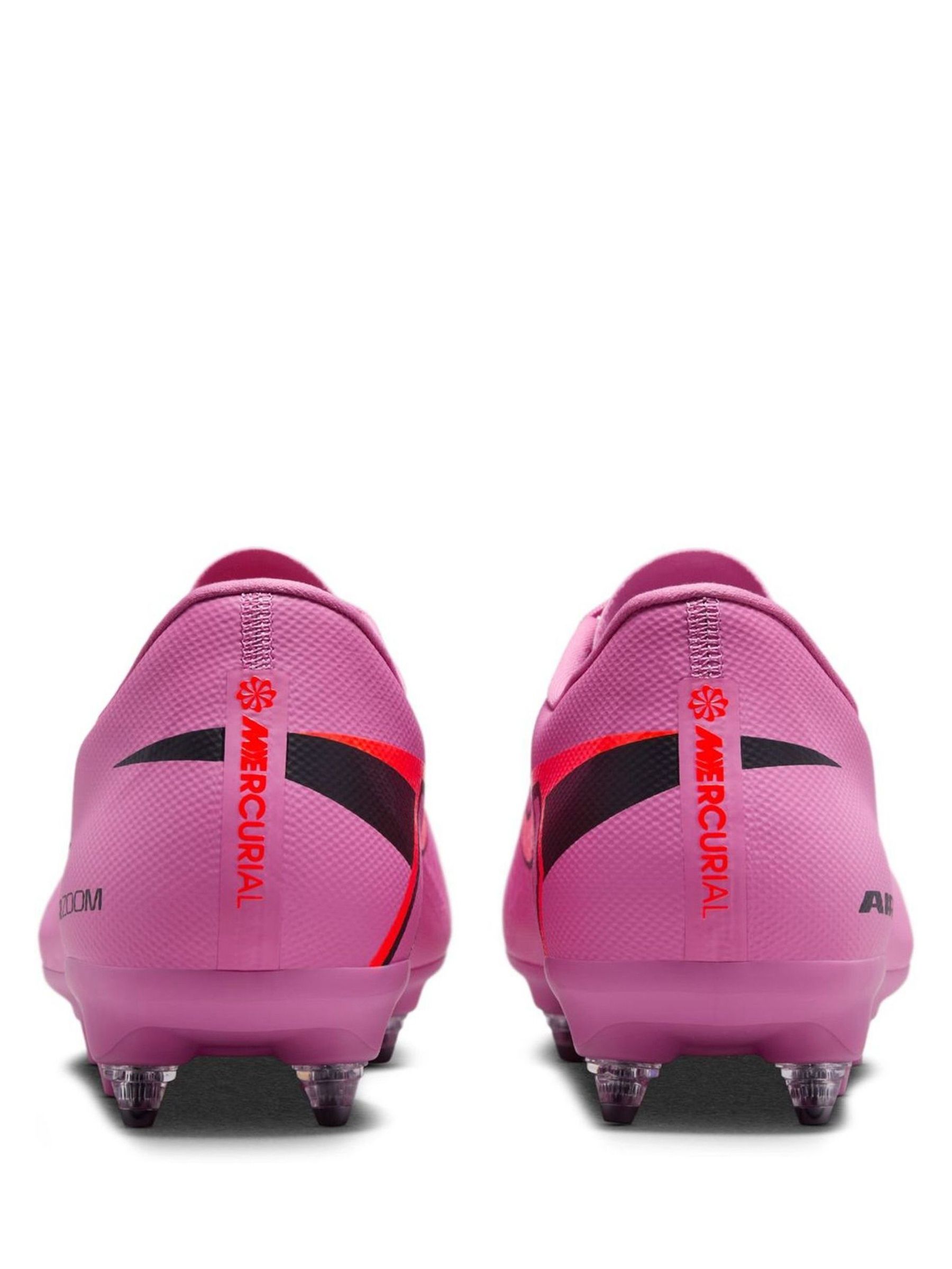nike pink soccer cleats