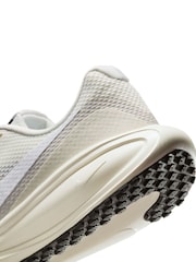 Nike White Ivory Revolution 8 Road Running Trainers - Image 9 of 9