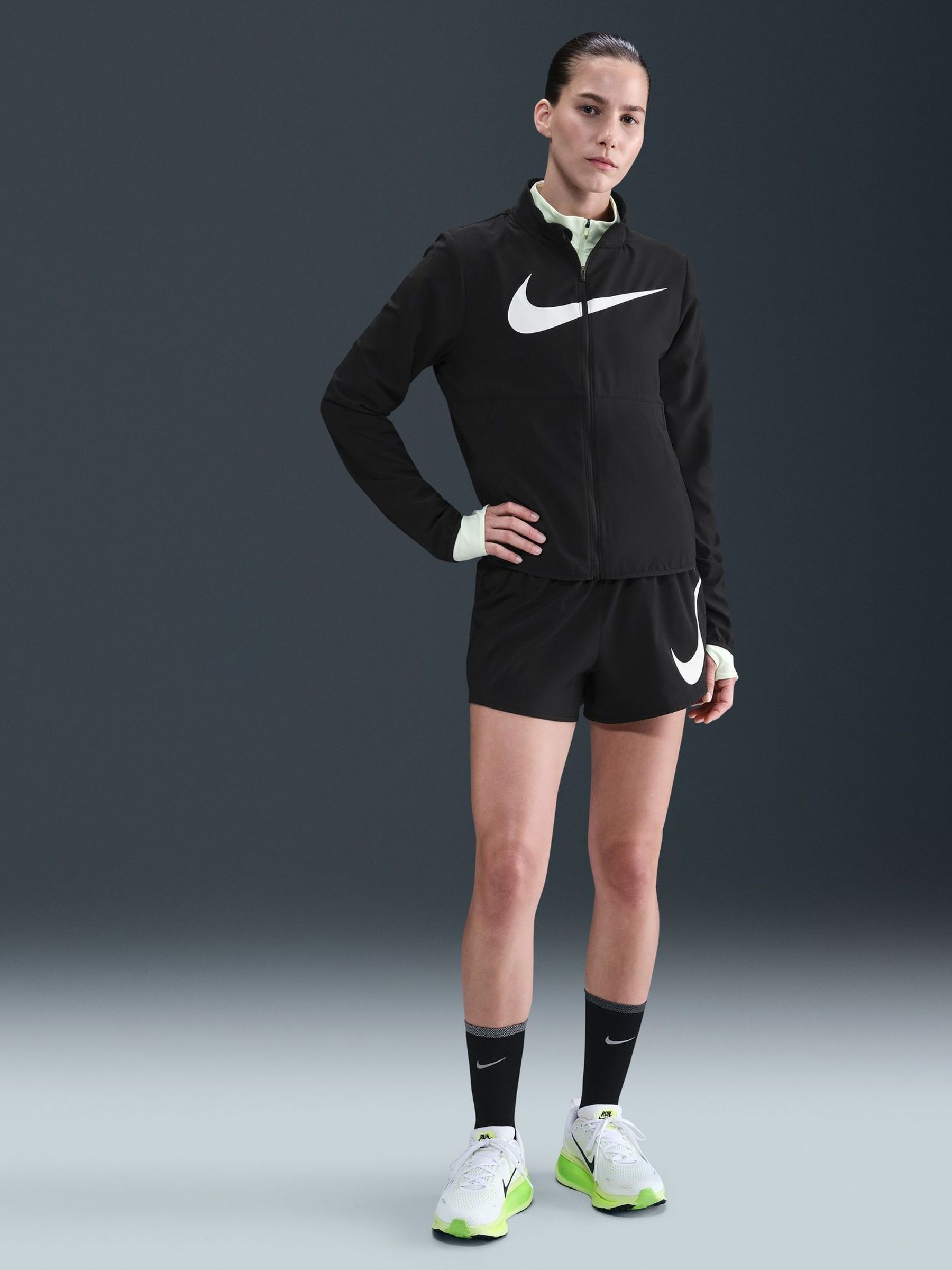 Przeglądaj Nike One Swoosh Dri-FIT Mid Rise 3 Brief Lined
