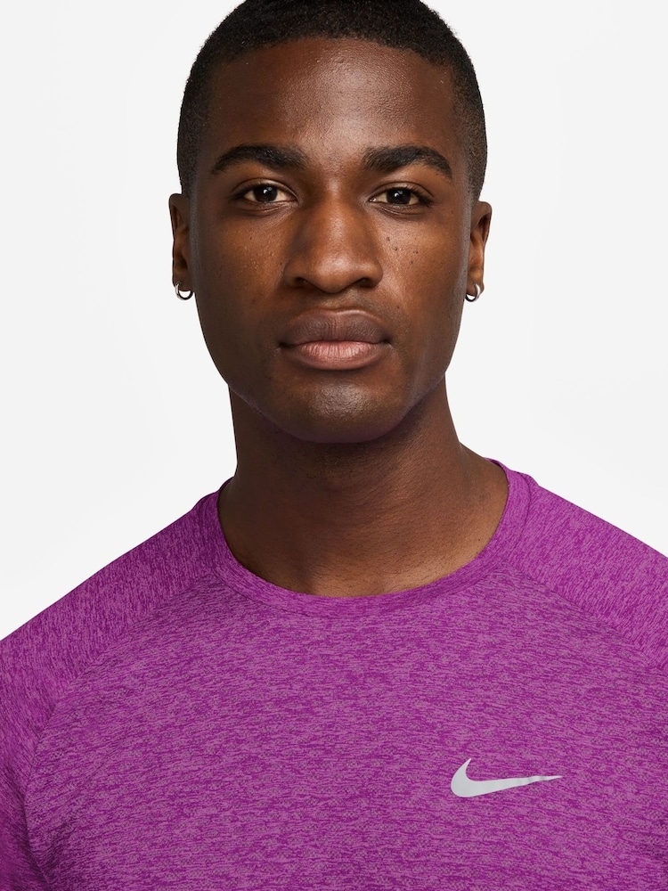 Nike Purple Dri-FIT Stride Running T-Shirt - Image 3 of 3