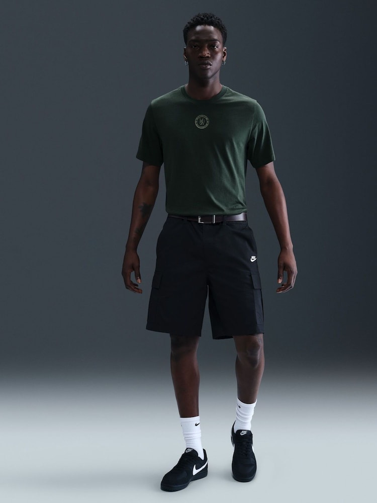 Nike Green Chelsea FC Crest Graphic T-Shirt - Image 1 of 5
