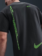 Nike Anthracite Grey Swoosh Sport T-Shirt - Image 4 of 5