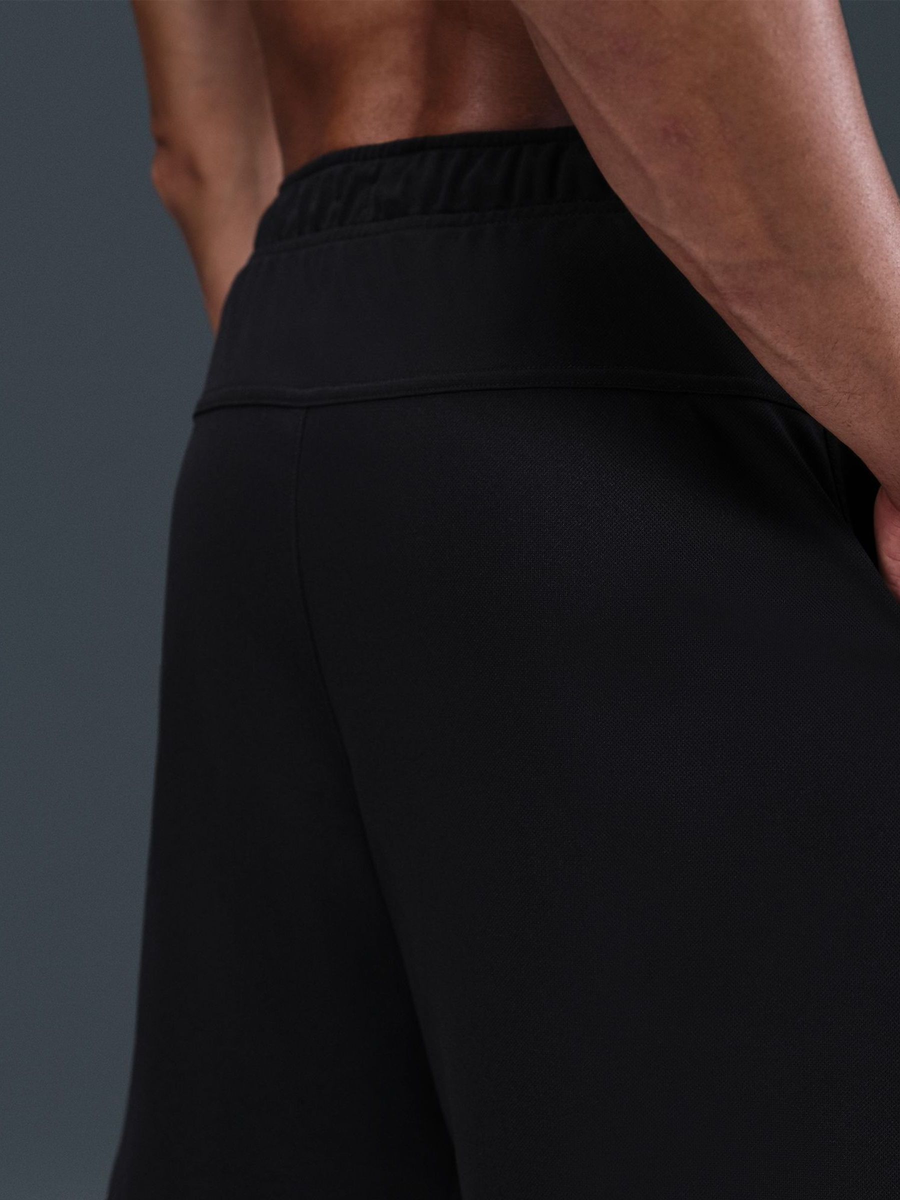 nike black yoga shorts