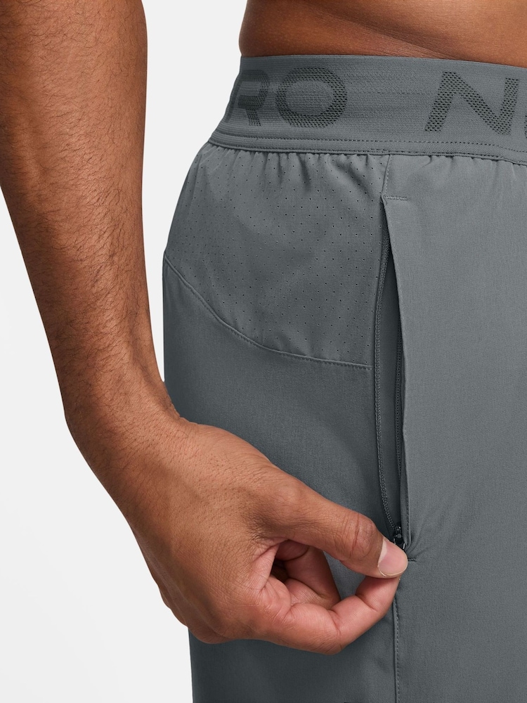 Nike Smoke Grey Pro Training 6 inch Dri-FIT Shorts - Image 4 of 4