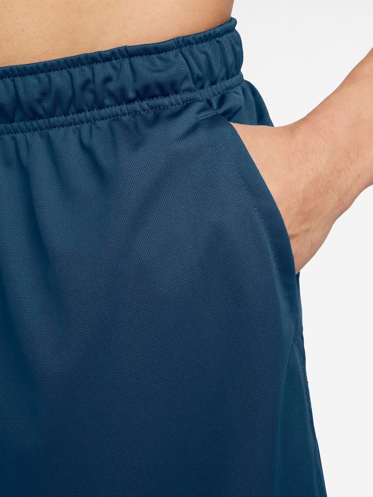 Nike Blue Force Dri-FIT Totality Knit 7 Inch Unlined Training Shorts - Image 4 of 4