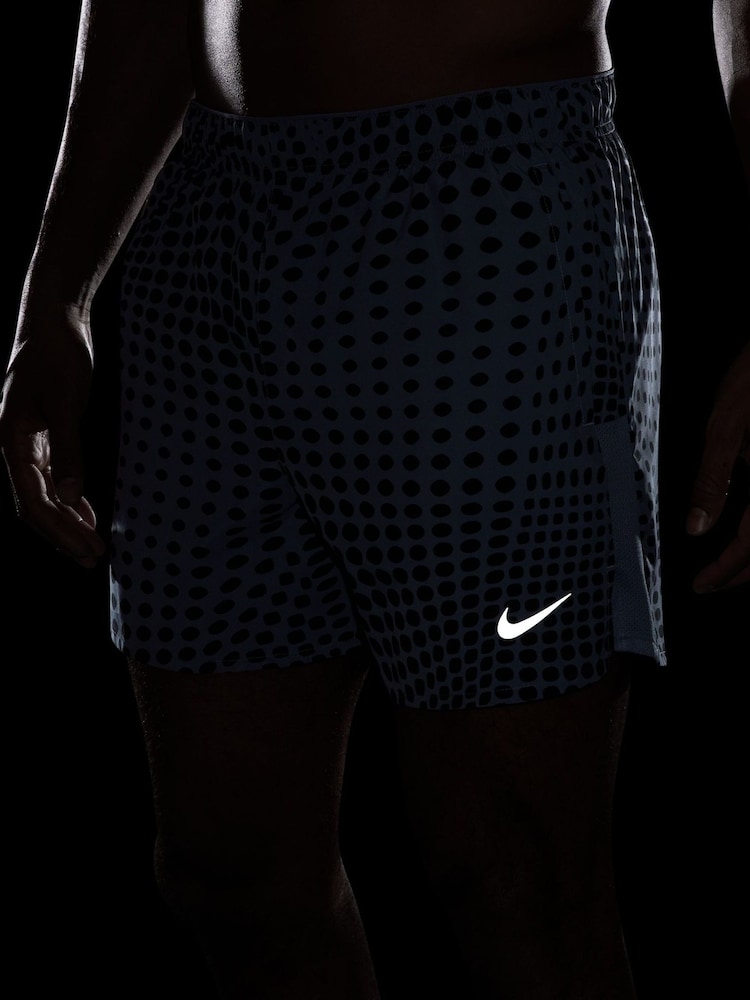 Nike World Indigo Blue Dri-FIT Challenger 5 Inch Printed Running Shorts - Image 5 of 5