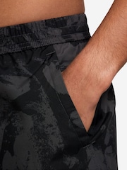 Nike Dri-FIT Form 7 inch Printed Training Shorts - Imagen 4 de 4