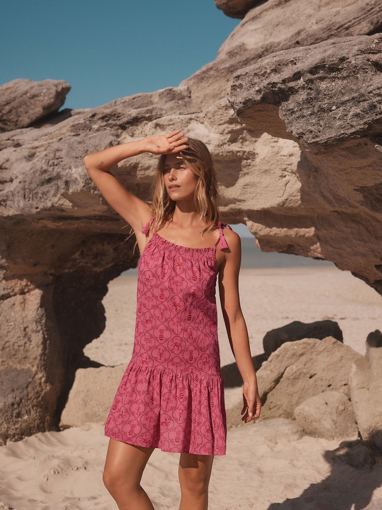 Estampado de crustáceos rosas - Vestido largo con diseño escalonado y tirantes de lazo - Imagen 1 de 5 Estampado de crustáceos rosas - Vestido largo con diseño escalonado y tirantes de lazo - Imagen 1 de 5