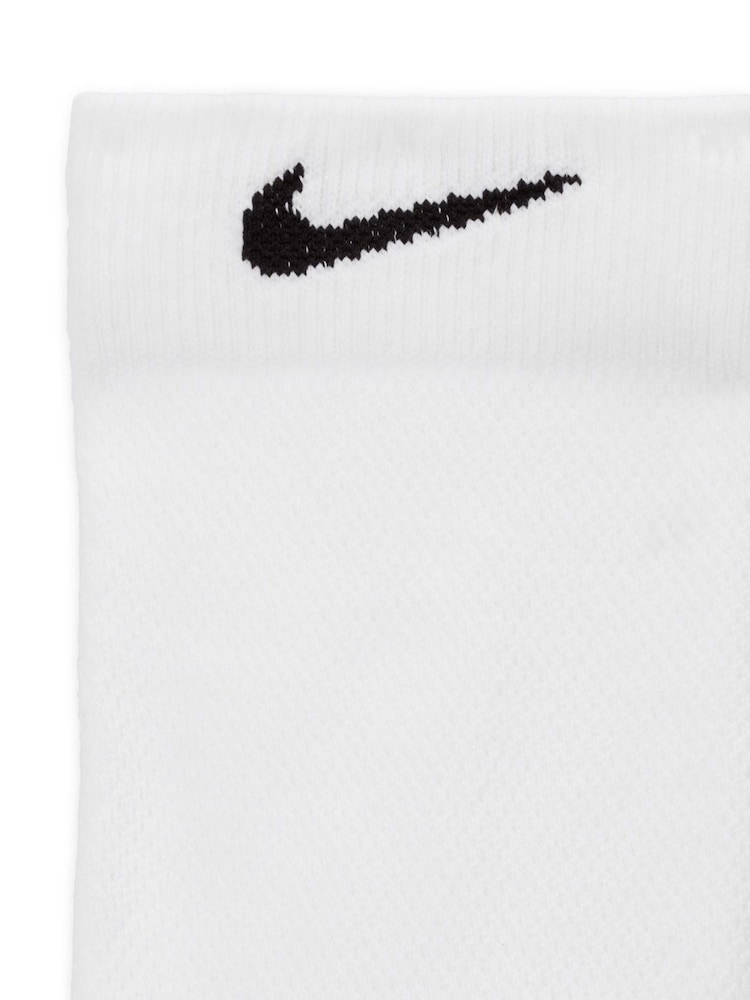 Nike White Dri-FIT Fast Performance Crew Socks 1 Pack - Image 4 of 4