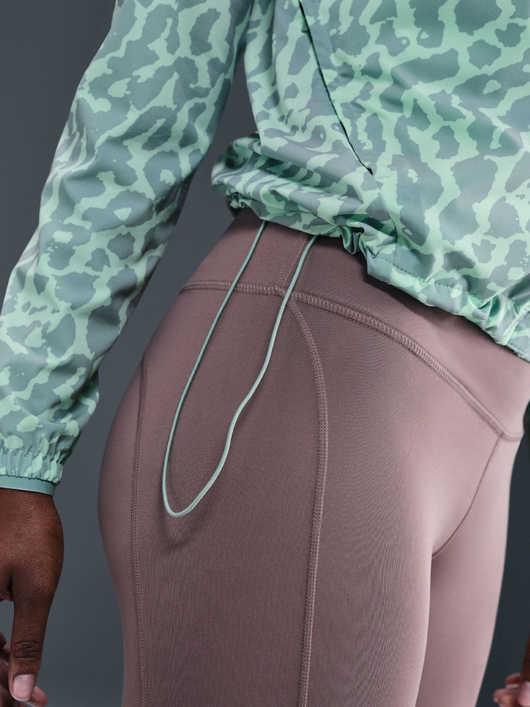 Nike Green Swift Dri-FIT Running Jacket - Image 8 of 8