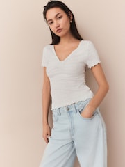 White Short Sleeve V-Neck Textured T-shirt - Image 3 of 5