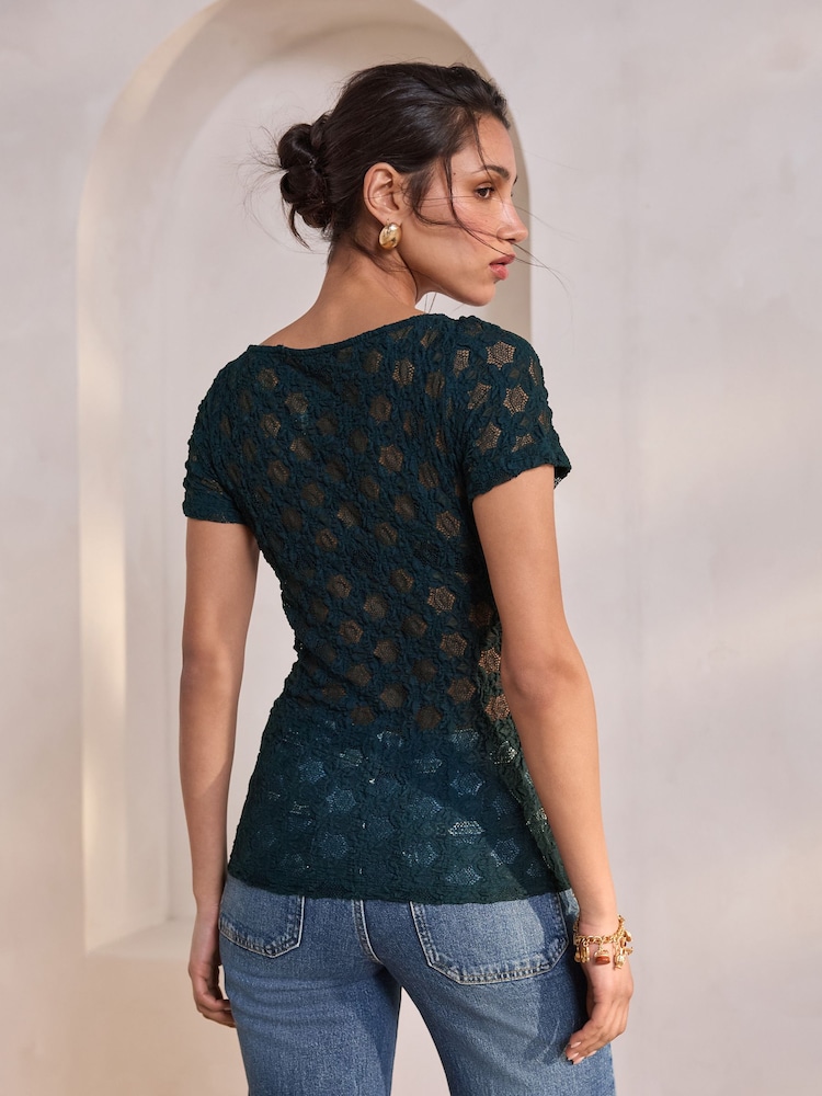 Mornarica - Floral Lace Short Sleeve T-Shirt - Slika 2 iz 7 Mornarica - Floral Lace Short Sleeve T-Shirt - Slika 2 iz 7