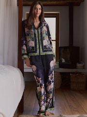 أسود - بتصميم مورد Koi - B by Ted Baker Pink Red Floral Satin Button Through Pyjamas - Image 1 of 7