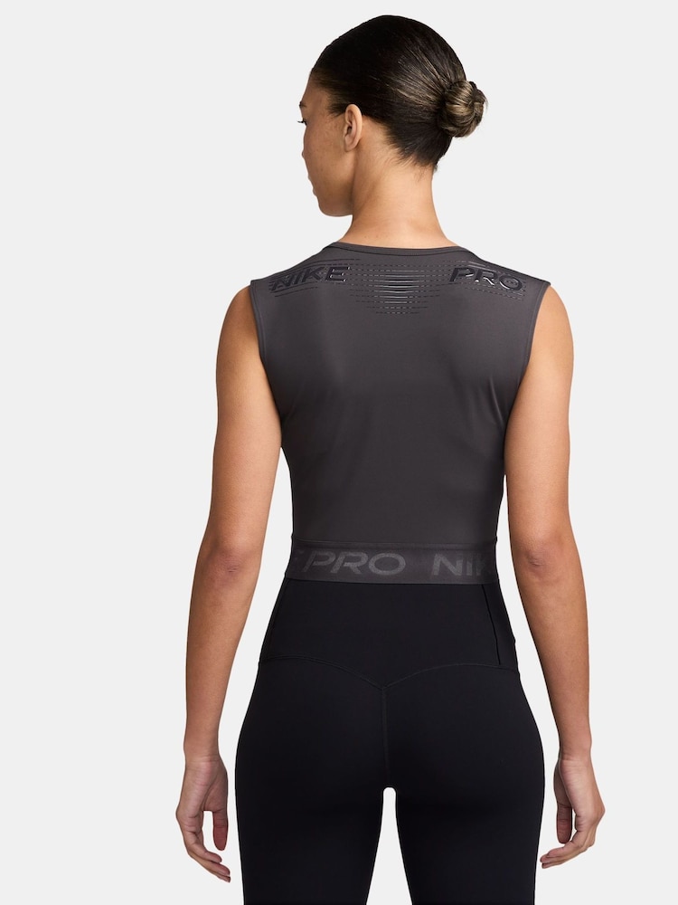 Top sin mangas Pro Dri-FIT de Nike - Imagen 2 de 3