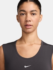 Top sin mangas Pro Dri-FIT de Nike - Imagen 3 de 3