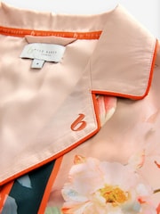 طقم ستان من شورت ورداء علوي بأزرار كاملة من B by Ted Baker - صورة 12 من 14