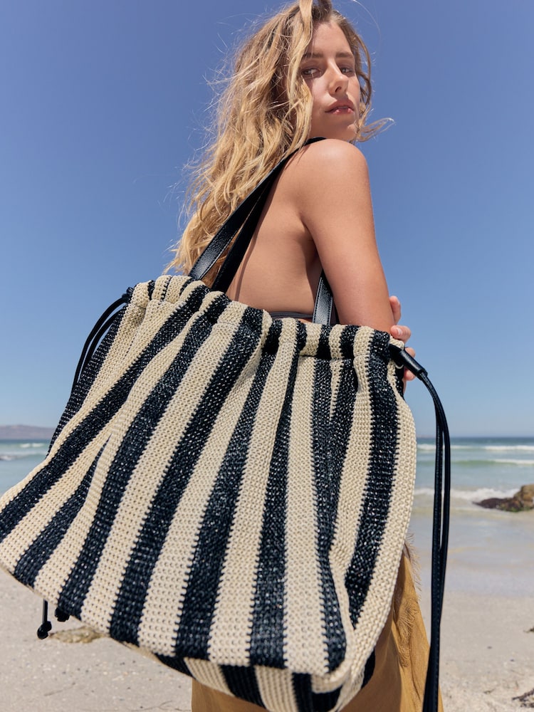 Black & White Raffia Shoulder Bag - Image 2 of 10