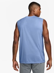 Majica brez rokavov Nike Dri-FIT Legend Training - Slika 2 iz 3