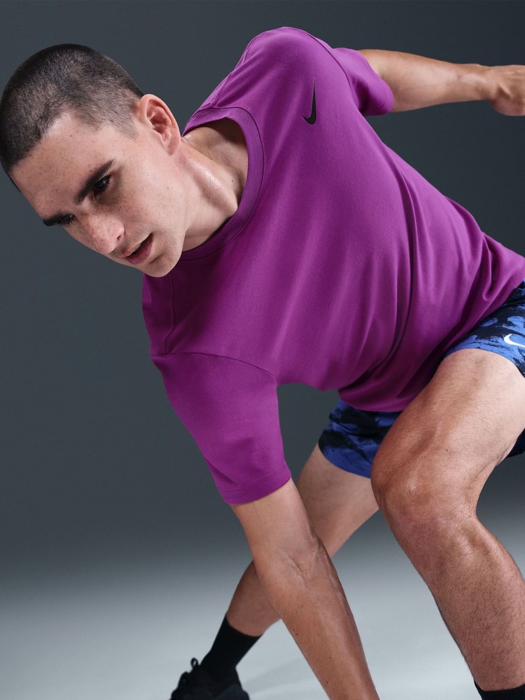 Nike Bold Berry Dri-FIT Training T-Shirt - Image 5 of 5 Nike Bold Berry Dri-FIT Training T-Shirt - Image 5 of 5