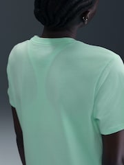 Nike Green Sportswear Club Essentials T-Shirt - Image 5 of 5