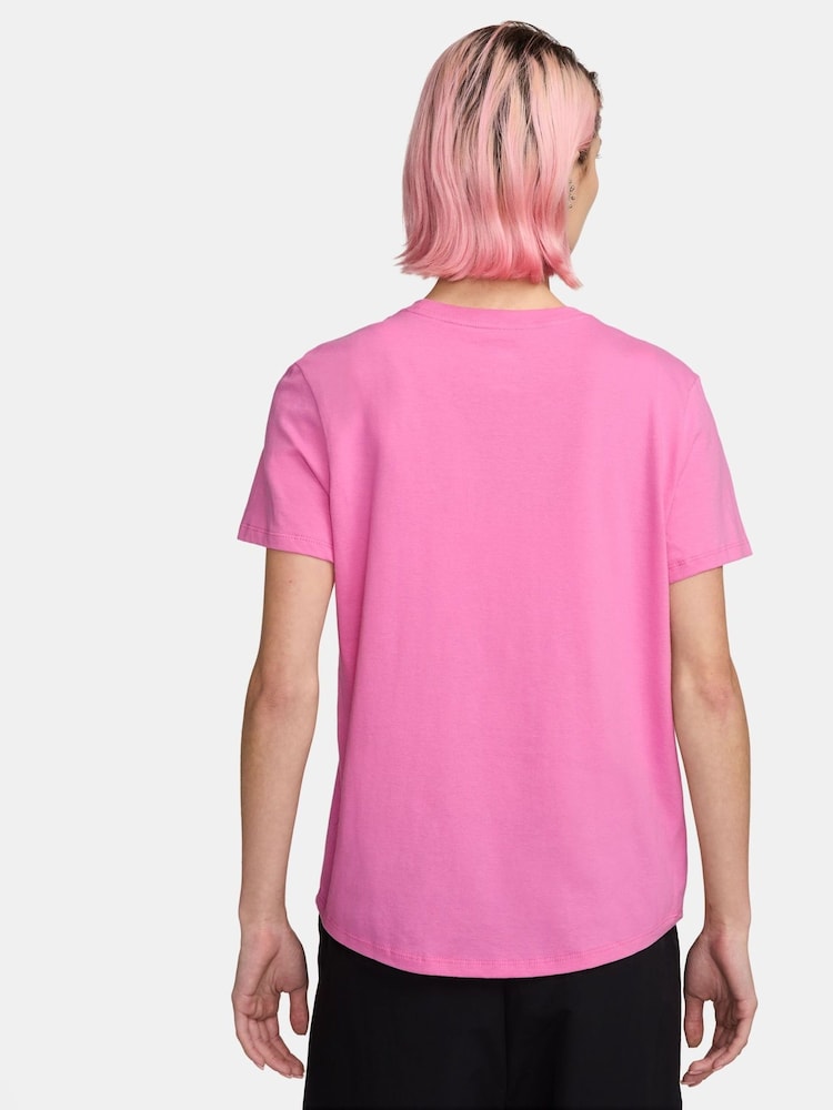 Nike Red Sportswear Club Essentials T-Shirt - Image 2 of 3