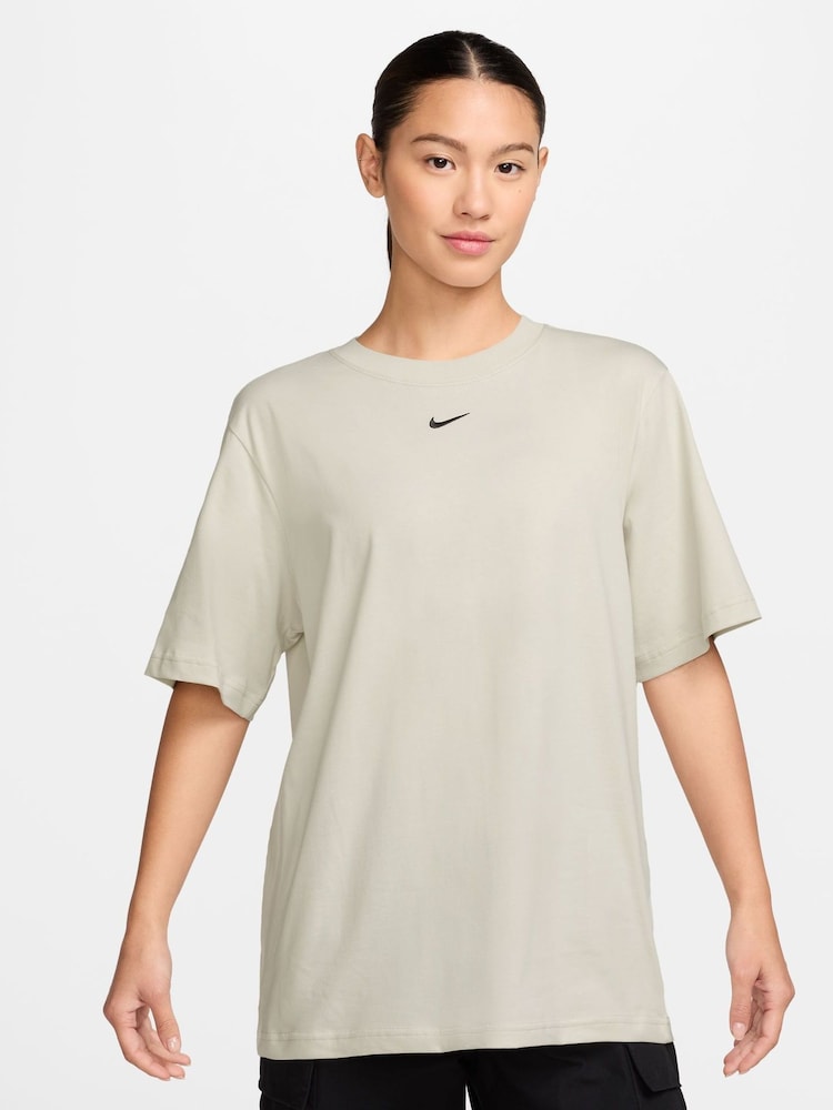 Nike Sportswear Essential T-Shirt - Imagen 1 de 3