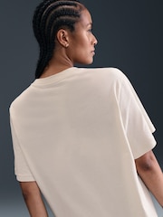 Light Bone - Nike Sportswear Essential T-Shirt - Bild 6 von 7