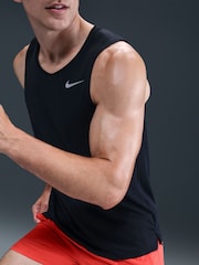 Nike Red Dri-FIT Challenger 5 inch Brief Lined Running Shorts - Image 5 of 5