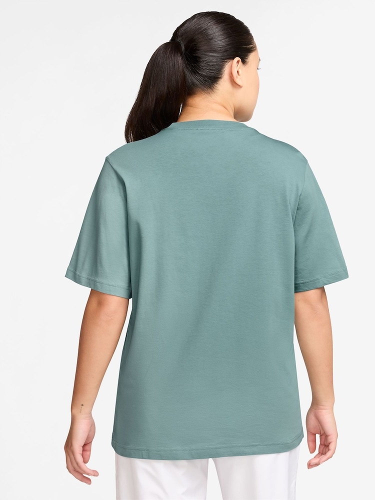 Nike Cannon Blue Sportswear Essential T-Shirt - Image 2 of 3 Nike Cannon Blue Sportswear Essential T-Shirt - Image 2 of 3