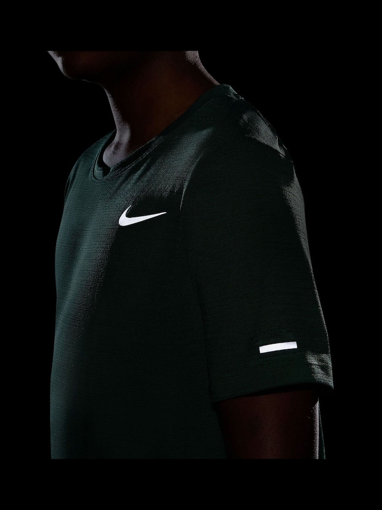 Nike Fir Green Dri-FIT Miler Training Top - Image 4 of 4 Nike Fir Green Dri-FIT Miler Training Top - Image 4 of 4