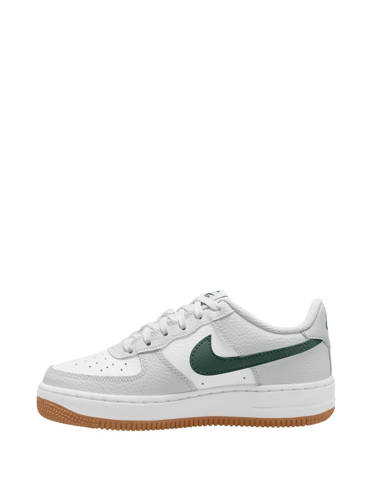 Nike White/Fir Green Youth Air Force 1 Trainers - Image 2 of 4