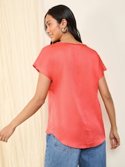 Rosa - Friends Like These V-Neck Diamante Trim Short Sleeve Blouse - Imagen 4 de 4
