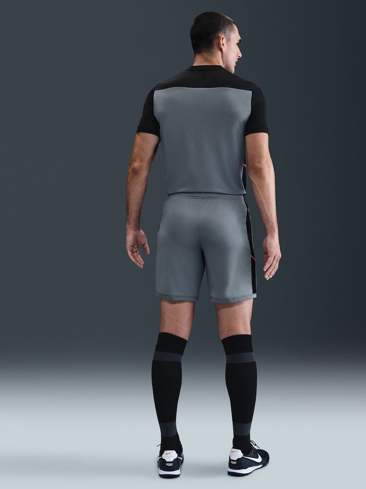 Nike Cool Grey Academy Dri-FIT Short Sleeve Football Top - Image 2 of 3 Nike Cool Grey Academy Dri-FIT Short Sleeve Football Top - Image 2 of 3