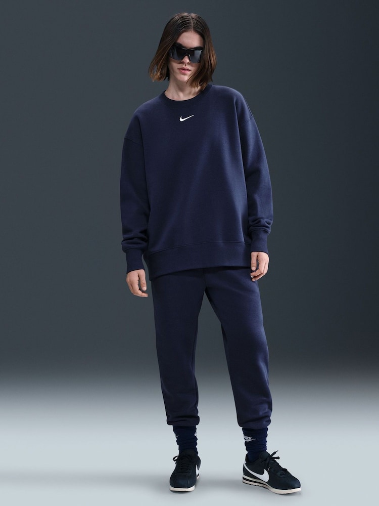 Nike Midnight Navy Oversized Phoenix Fleece Crew Neck Sweatshirt - Image 2 of 6 Nike Midnight Navy Oversized Phoenix Fleece Crew Neck Sweatshirt - Image 2 of 6