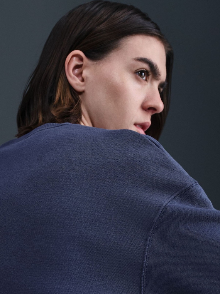 Nike Midnight Navy Oversized Fleece Crew Neck Sweatshirt - Image 5 of 5 Nike Midnight Navy Oversized Fleece Crew Neck Sweatshirt - Image 5 of 5