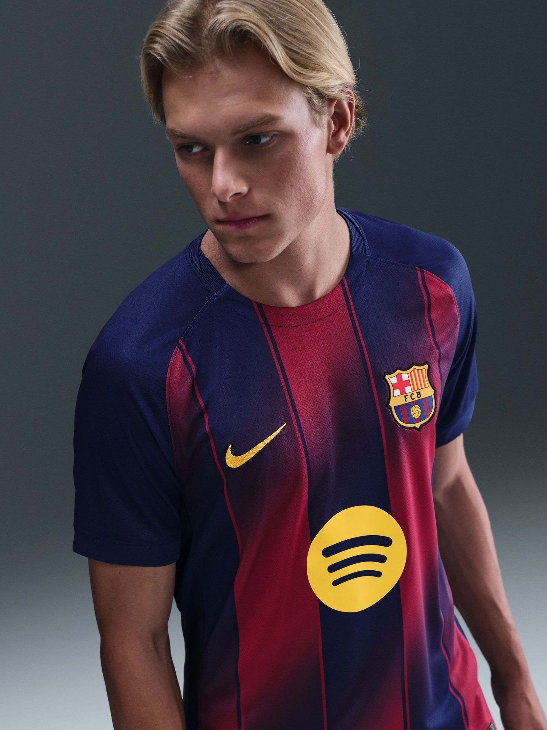 Satın al Nike FC Barcelona 2025/26 Stadium Ev Futbol Forması Next