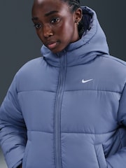 Blau - Nike Loose Sportswear Classic Puffer Therma FIT Hooded Jacket - Bild 5 von 5